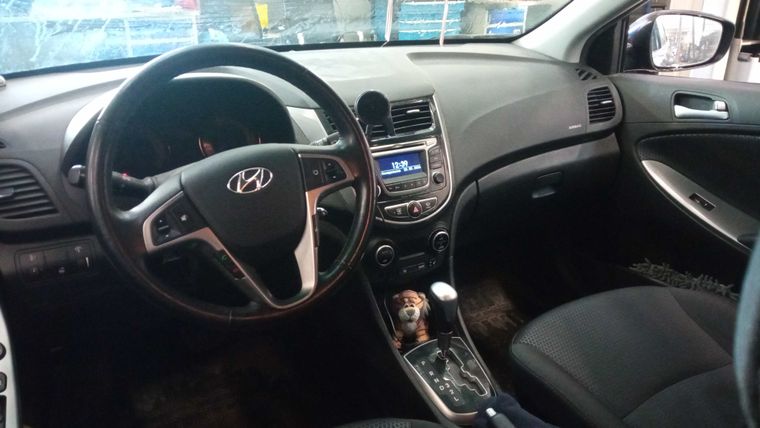 Hyundai Solaris 2015 года, 60 893 км - вид 5