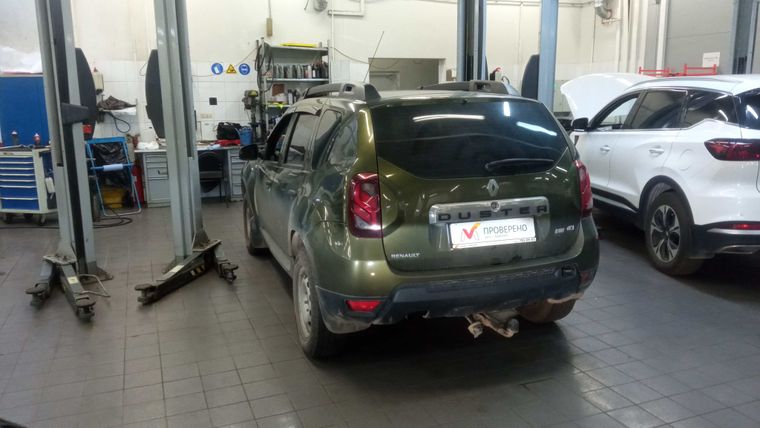 Renault Duster 2016 года, 147 819 км - вид 4