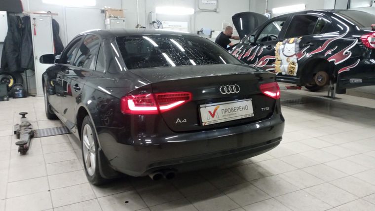 Audi A4 2015 года, 161 902 км - вид 4