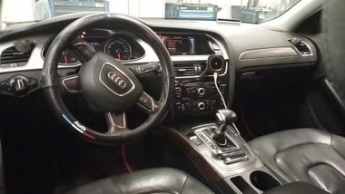 Audi A4 2015 года, 161 902 км - вид 5