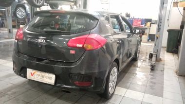 KIA Ceed 2018 года, 108 866 км - вид 3