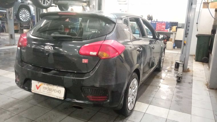 KIA Ceed 2018 года, 108 866 км - вид 3