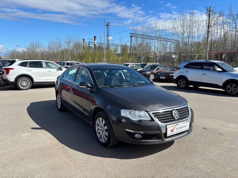 Volkswagen Passat 2008 года, 325 383 км - вид 3