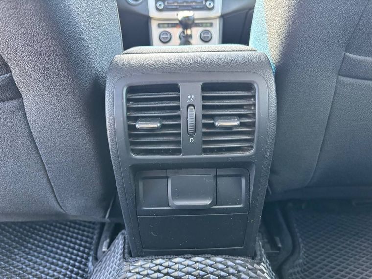 Volkswagen Passat 2008 года, 325 383 км - вид 18