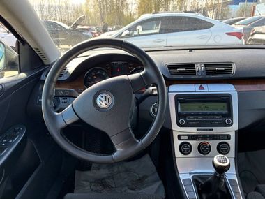 Volkswagen Passat 2008 года, 325 383 км - вид 10