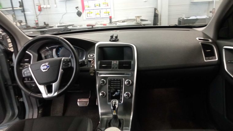 Volvo XC60 2016 года, 97 823 км - вид 5
