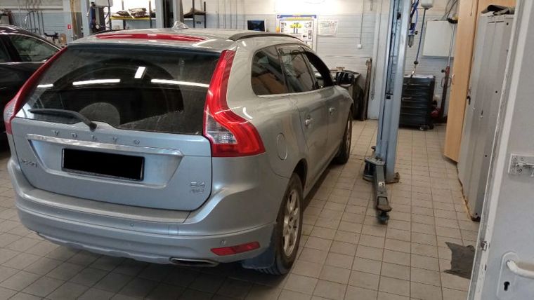 Volvo XC60 2016 года, 97 823 км - вид 3