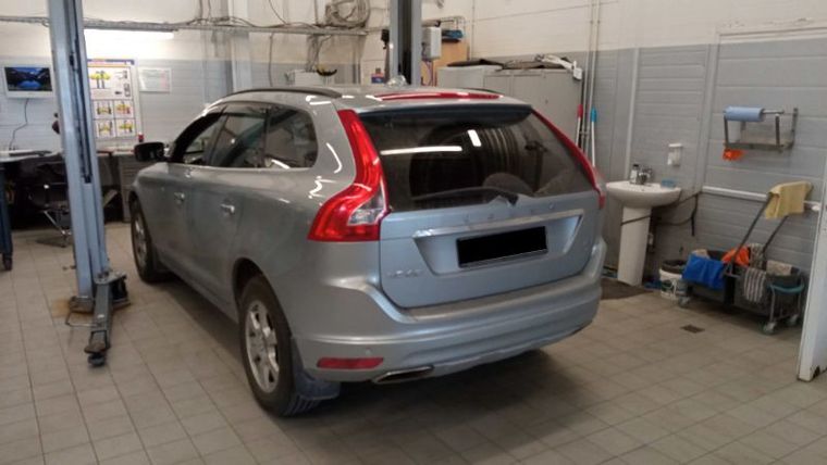 Volvo XC60 2016 года, 97 823 км - вид 4