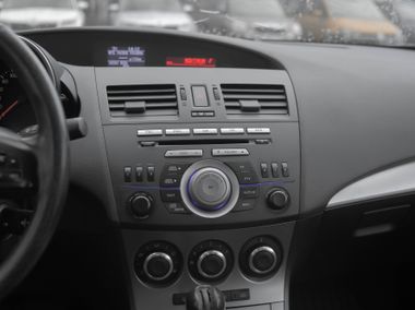 Mazda 3 2011 года, 199 890 км - вид 6