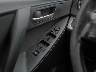 Mazda 3 2011 года, 199 890 км - вид 8