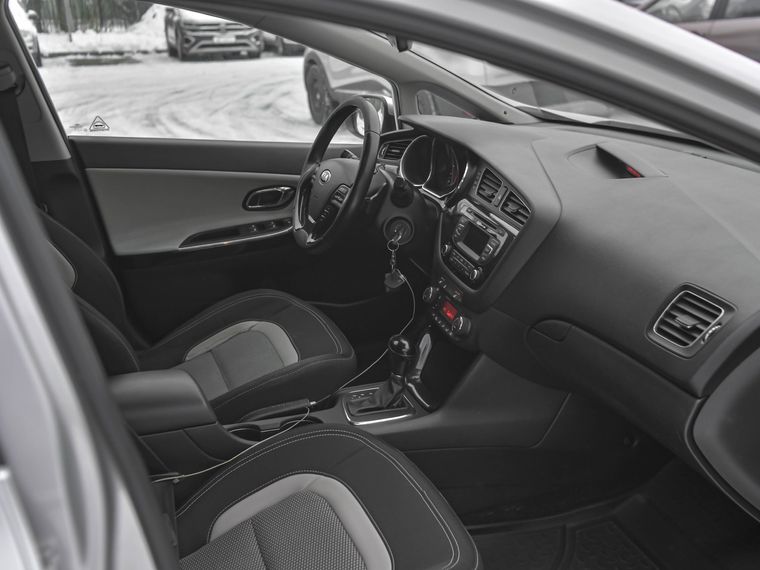 Kia Ceed 2014 года, 227 391 км - вид 13