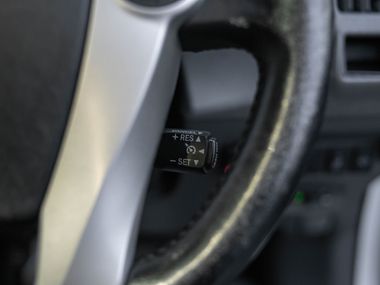 Toyota Prius Alpha 2013 года, 218 401 км - вид 7