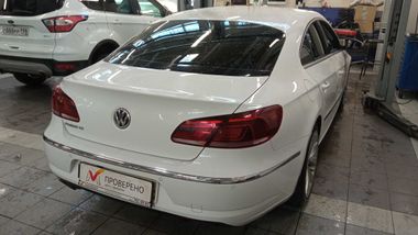 Volkswagen Passat CC 2013 года, 162 756 км - вид 3