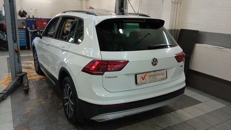 Volkswagen Tiguan 2019 года, 87 611 км - вид 4