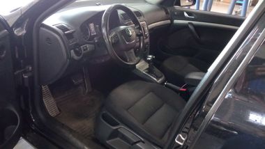 Skoda Octavia 2012 года, 247 213 км - вид 5