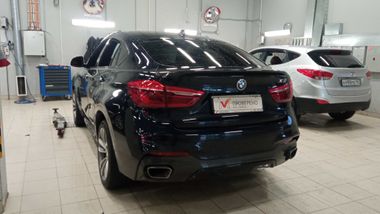 BMW X6 2017 года, 65 553 км - вид 4