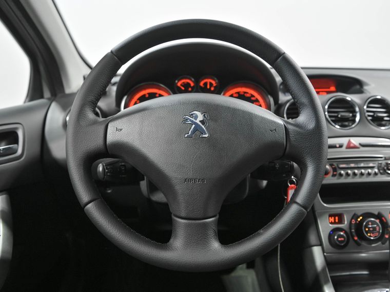 Peugeot 308 2011 года, 183 873 км - вид 8