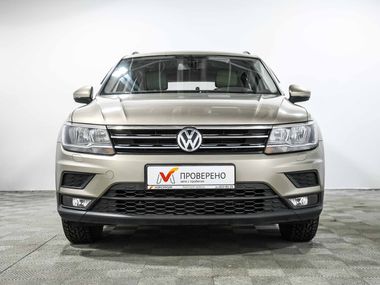 Volkswagen Tiguan 2018 года, 93 206 км - вид 3