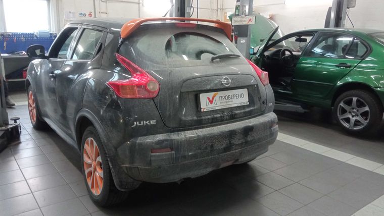 Nissan Juke 2013 года, 123 388 км - вид 4