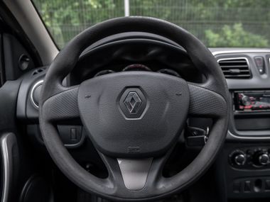 Renault Logan 2016 года, 240 000 км - вид 6