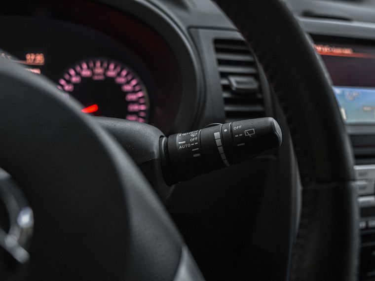 Nissan X-Trail 2011 года, 250 000 км - вид 8