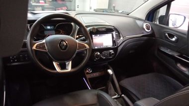 Renault Kaptur 2021 года, 29 896 км - вид 5