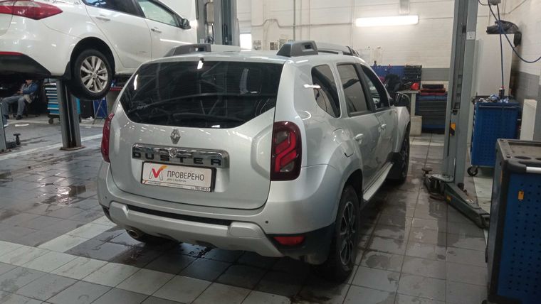 Renault Duster 2019 года, 126 530 км - вид 4