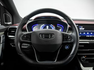Белый Geely Coolray 2023 года | VIN 439220