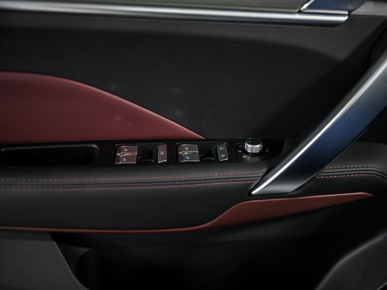 Белый Geely Coolray 2023 года | VIN 439220