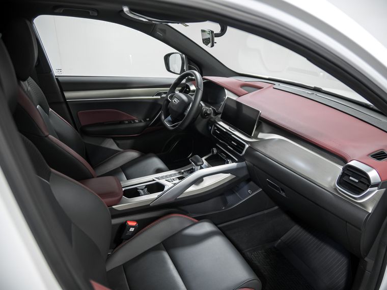 Белый Geely Coolray 2023 года | VIN 439220