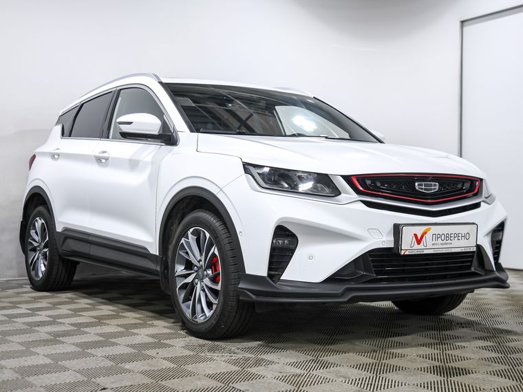 Белый Geely Coolray 2023 года | VIN 439220