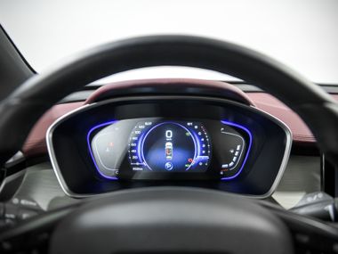 Белый Geely Coolray 2023 года | VIN 439220