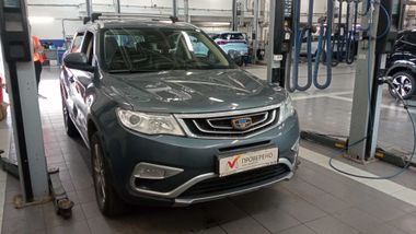 Серый Geely Atlas 2018 года | VIN 329655