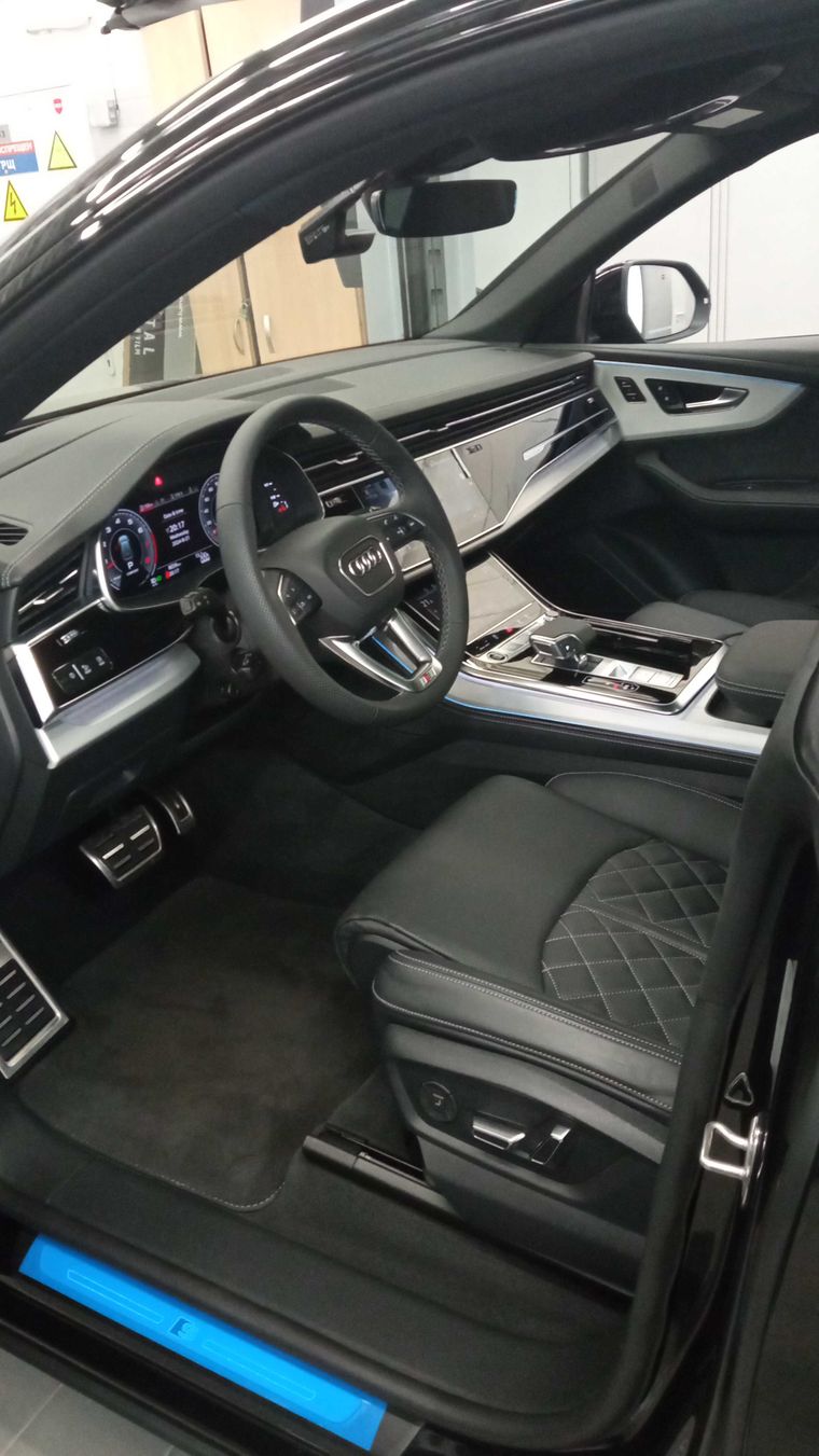 Audi Q8 2023 года, 8 039 км - вид 5