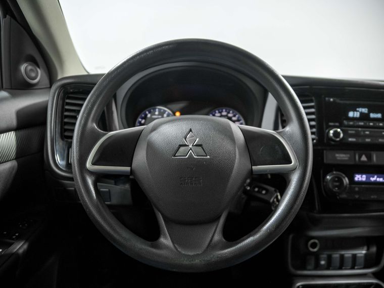 Mitsubishi Outlander 2017 года, 167 836 км - вид 9