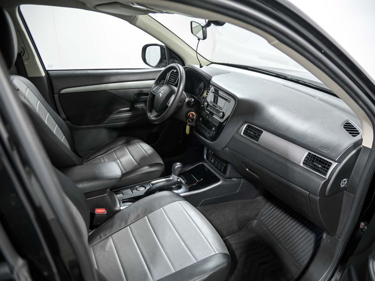 Mitsubishi Outlander 2017 года, 167 836 км - вид 16