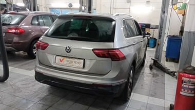 Volkswagen Tiguan 2021 года, 51 468 км - вид 3