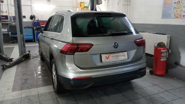 Volkswagen Tiguan 2021 года, 51 468 км - вид 4
