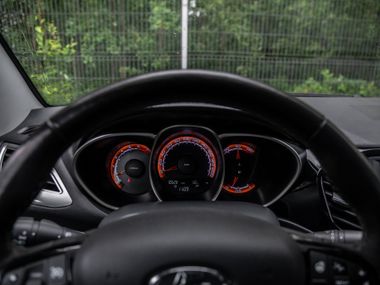 ВАЗ (LADA) Vesta Cross 2021 года, 70 400 км - вид 5