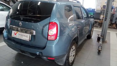 Renault Duster 2013 года, 140 117 км - вид 3