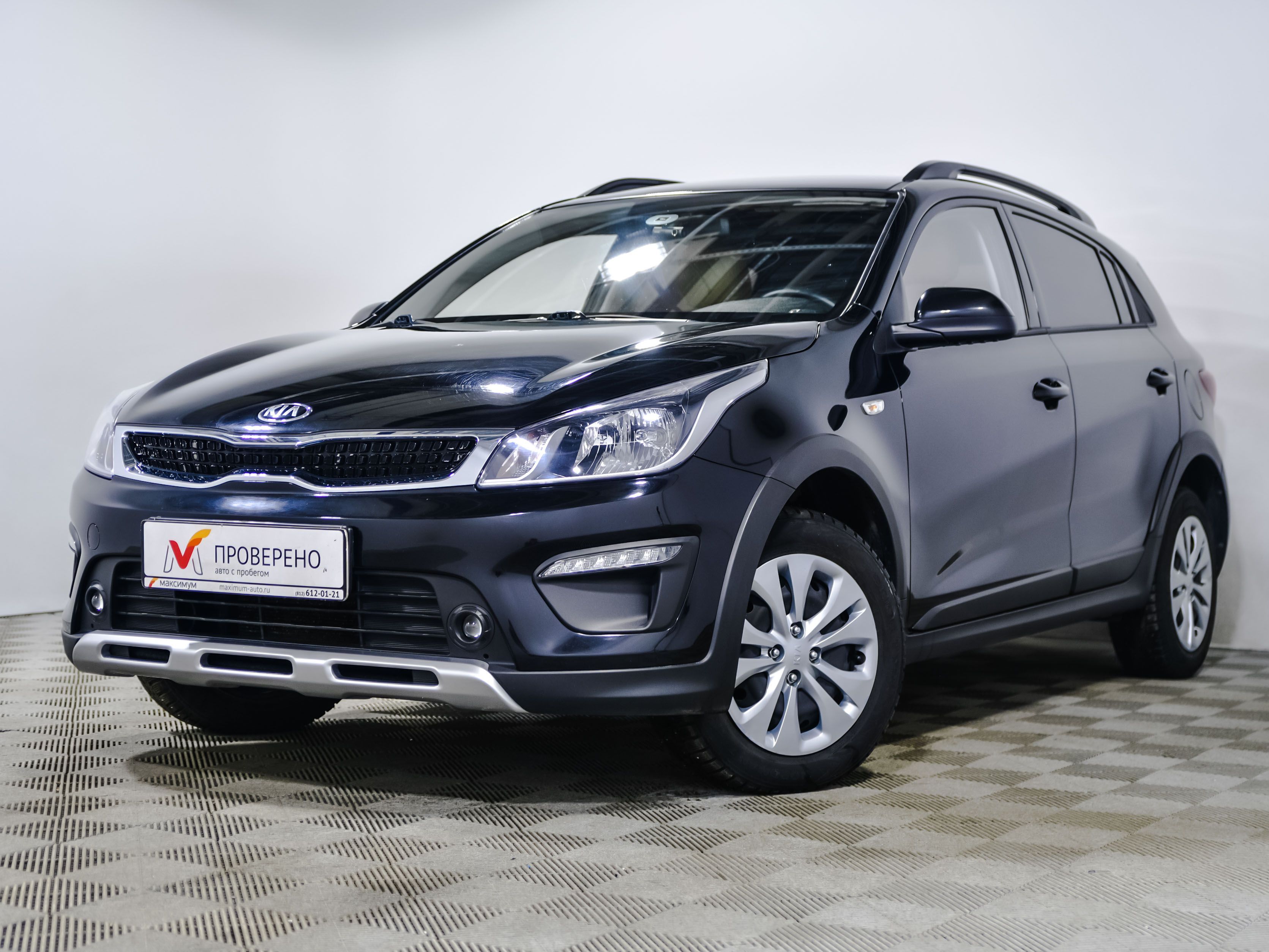 Kia Rio x-line 2020 года с пробегом 43675 км - купить Черный Хетчбэк в  Санкт-Петербурге | Цена, характеристики, фото