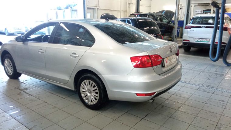 Volkswagen Jetta 2012 года, 288 754 км - вид 4