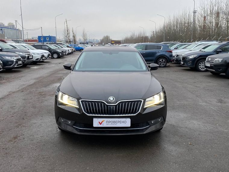 Skoda Superb 2017 года, 88 463 км - вид 3