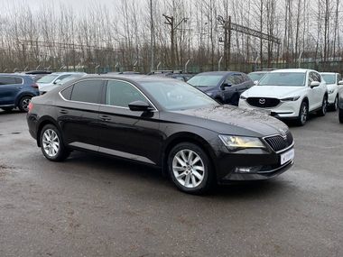 Skoda Superb 2017 года, 88 463 км - вид 4