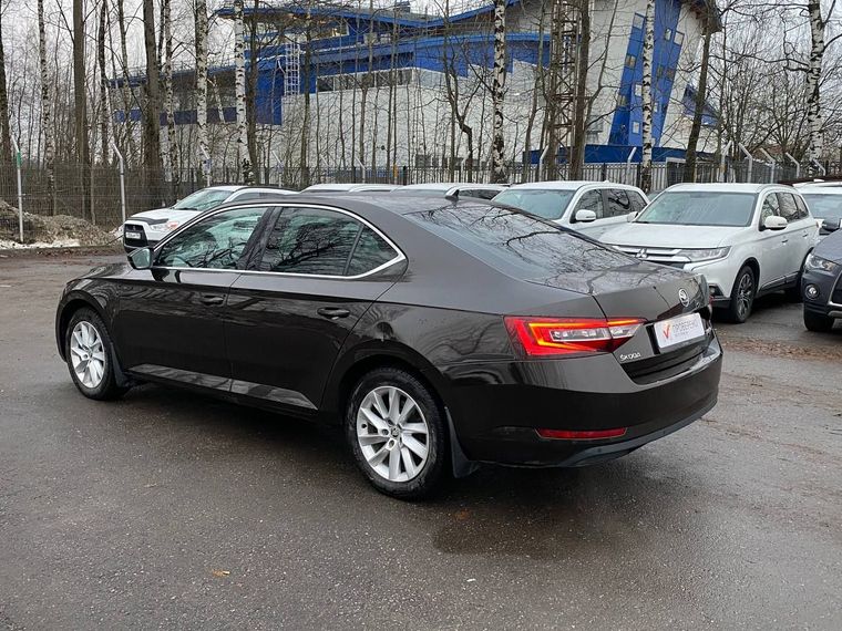 Skoda Superb 2017 года, 88 463 км - вид 7