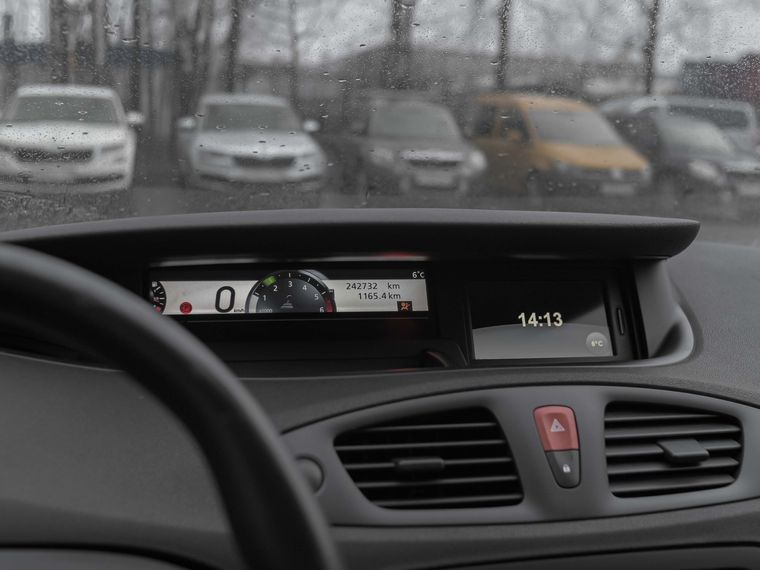 Renault Grand Scenic 2011 года, 242 731 км - вид 5