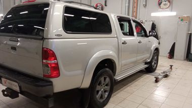 Toyota Hilux 2014 года, 106 120 км - вид 3