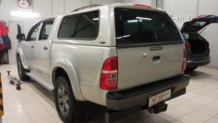 Toyota Hilux 2014 года, 106 120 км - вид 4