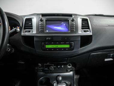 Toyota Hilux 2014 года, 106 120 км - вид 11