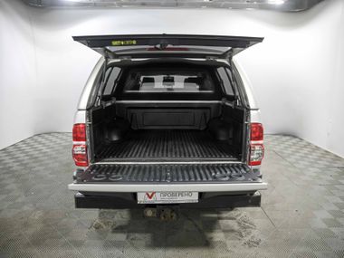 Toyota Hilux 2014 года, 106 120 км - вид 19